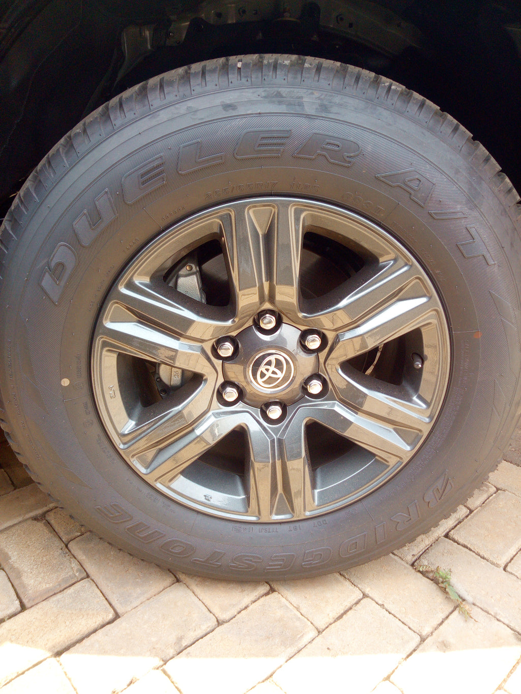 2025 Hilux 4x4