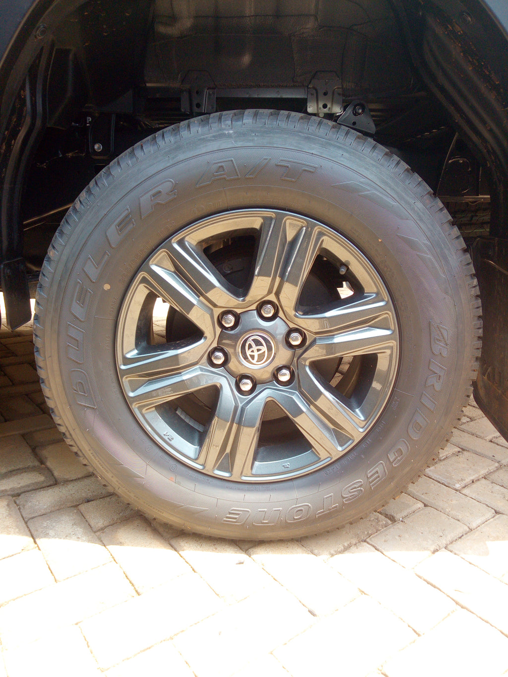 2025 Hilux 4x4