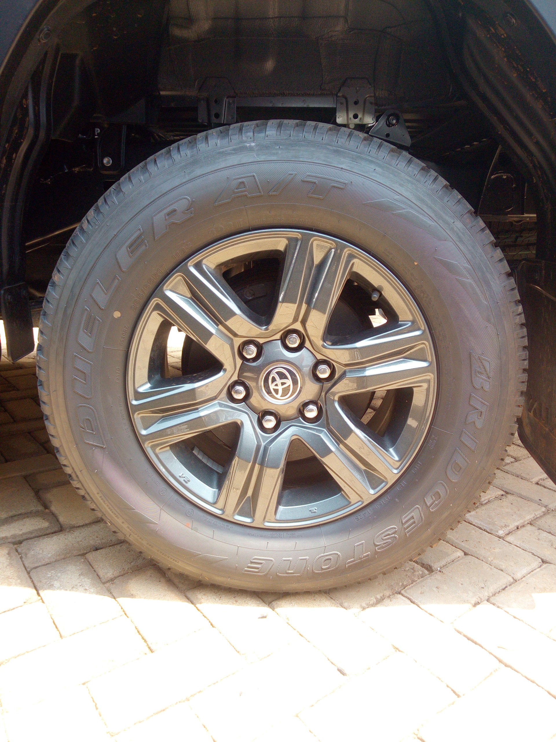 2025 Hilux 4x4